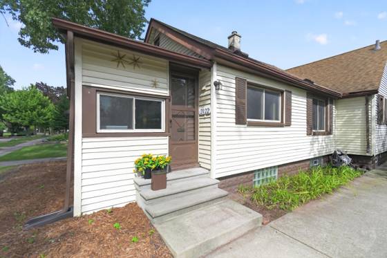 2022 Hampton Road, Grosse Pointe, MI 48236 photo 4