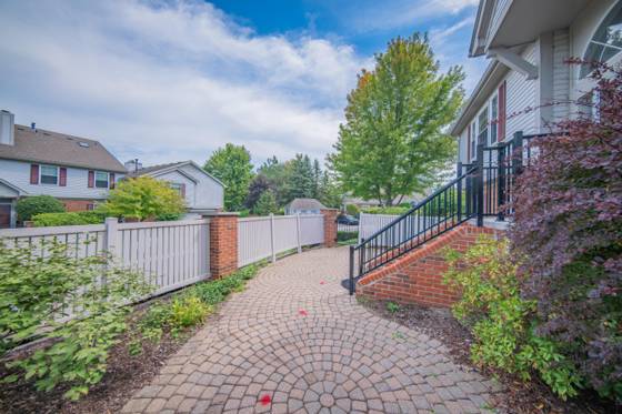 49800 Pointe Crossing, Plymouth, MI 48170 photo 5
