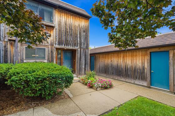 2031 Pauline Court, Ann Arbor, MI 48103 photo 2