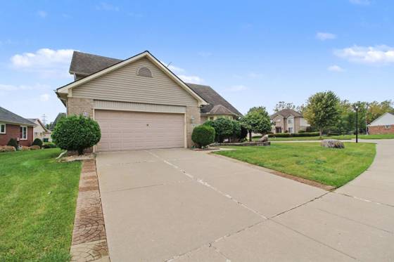 23853 Joey Drive, Brownstown, MI 48134 photo 3