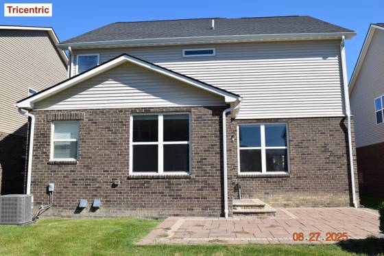 49577 Shoreline Drive, Canton, MI 48187 photo 2