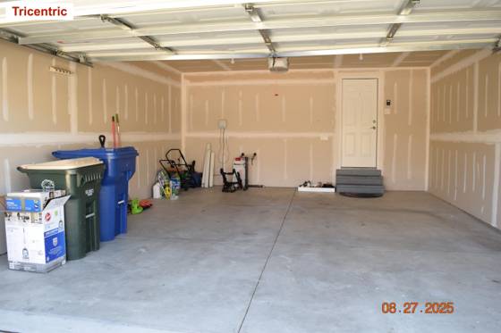 49577 Shoreline Drive, Canton, MI 48187 photo 5