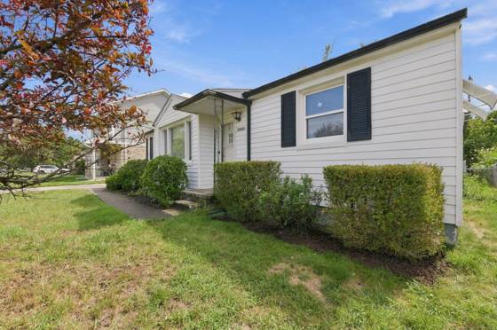 29209 Morlock Street, Livonia, MI 48152 photo 3