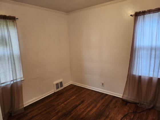 19212 Kingsville Street, Harper Woods, MI 48225 photo 3