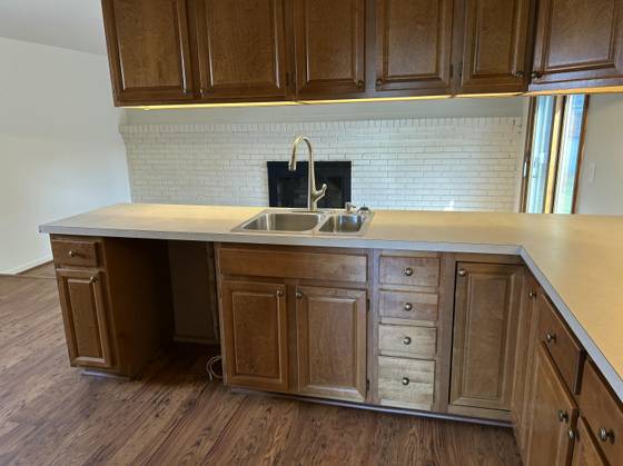 38040 Castle Drive, Romulus, MI 48174 photo 4