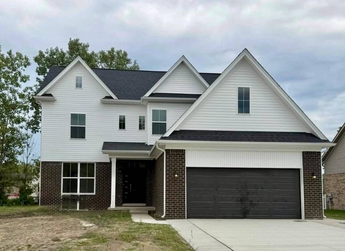 20869 Prairie Creek Boulevard, Brownstown, MI 48134