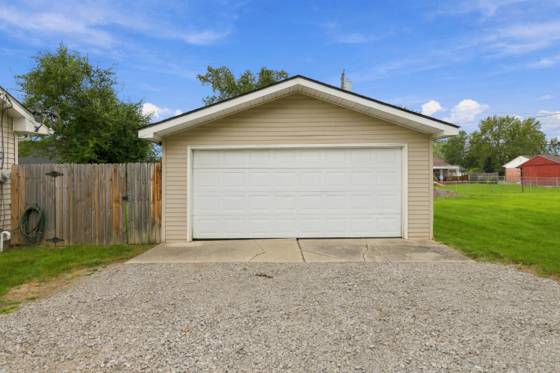 24368 Sylvan Avenue, Brownstown, MI 48134 photo 5