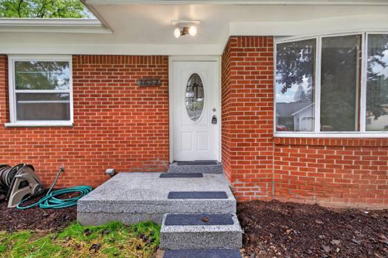1652 Charleston Avenue, Pontiac, MI 48340 photo 4