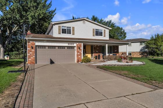 5555 Patterson Drive, Troy, MI 48085 photo 2