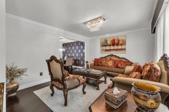 5555 Patterson Drive, Troy, MI 48085 photo 4