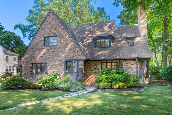 1805 Hermitage Road, Ann Arbor, MI 48104 photo 2