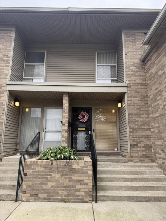 1102 Saint Aubin Place, Detroit, MI 48207 photo 3
