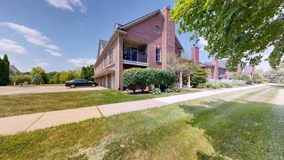 5615 Hampshire Lane, Ypsilanti, MI 48197 photo 2