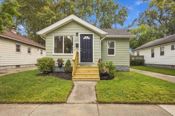 2138 Leitch Road, Ferndale, MI 48220 photo 3