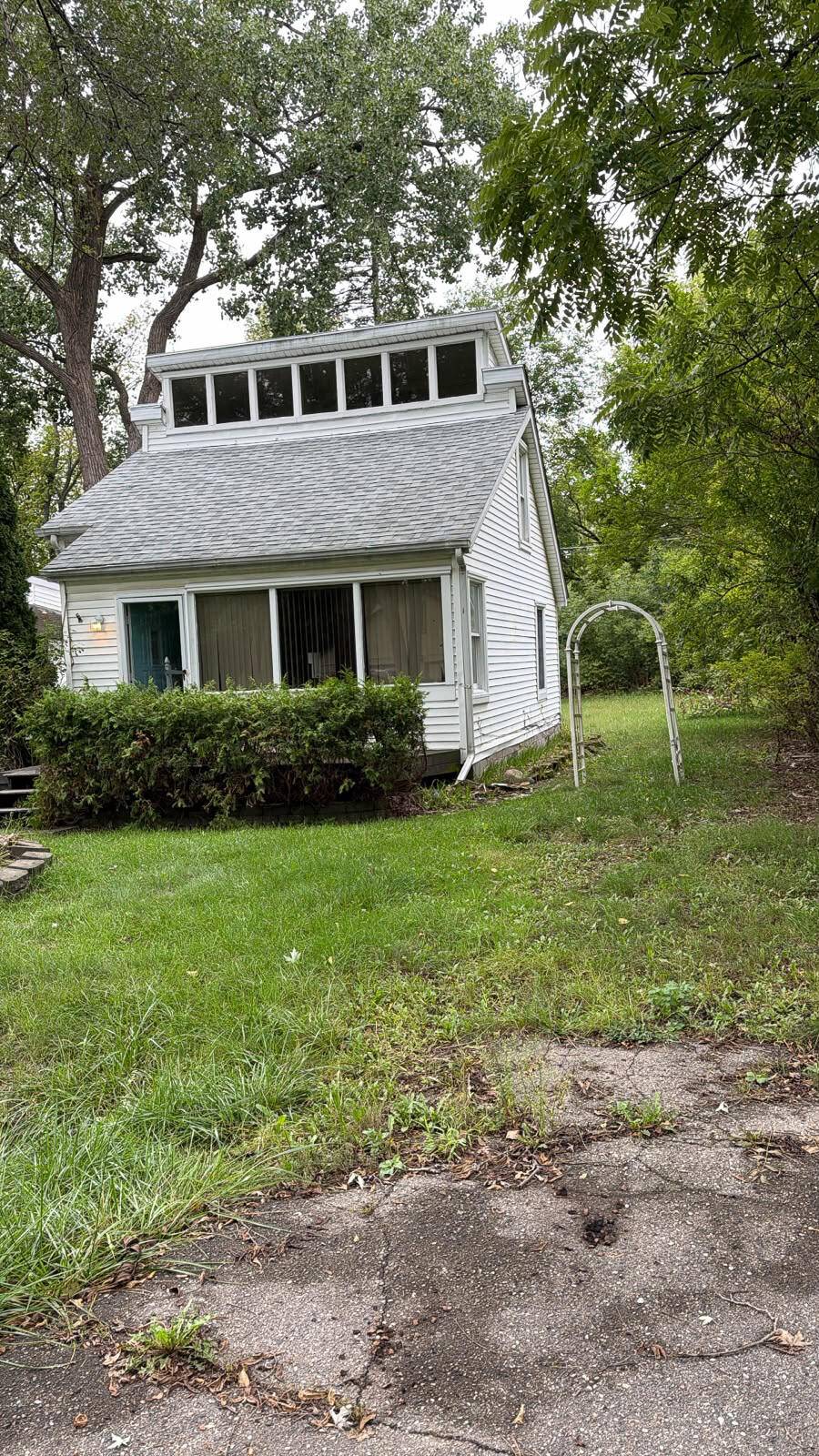 21517 Jacksonville Street, Farmington Hills, MI 48336