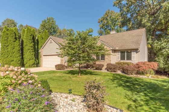 388 Rosebud Lane, Saline, MI 48176 photo 2