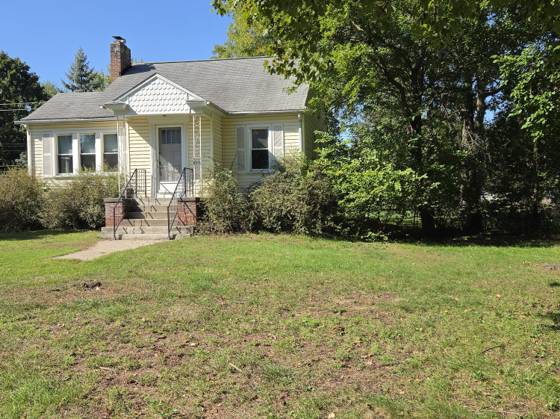 1568 S Crown Street, Westland, MI 48186 photo 3