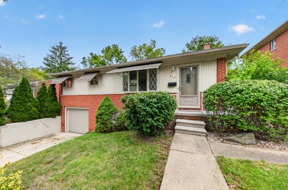 717 Madison Place, Ann Arbor, MI 48103 photo 2