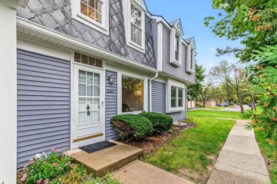 2828 Bombridge Court, Ann Arbor, MI 48104 photo 2