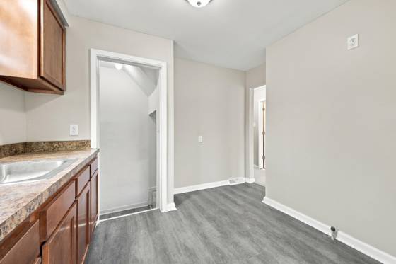 10054 Woodmont Avenue, Detroit, MI 48227 photo 4