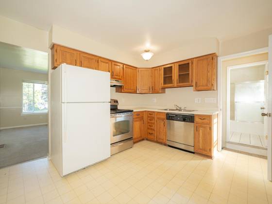 5667 Sunset Trail, Ypsilanti, MI 48197 photo 2