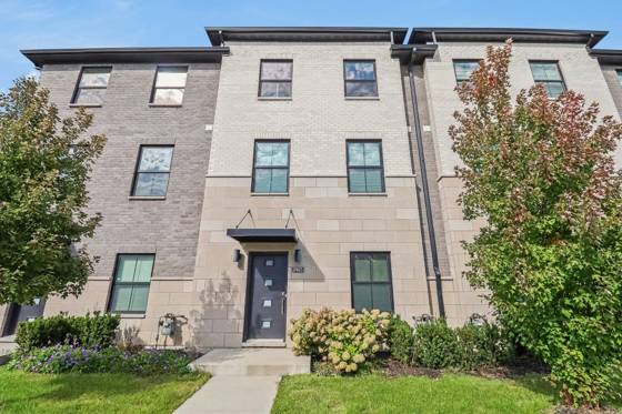 2921 Summers Place, Troy, MI 48084 photo 2
