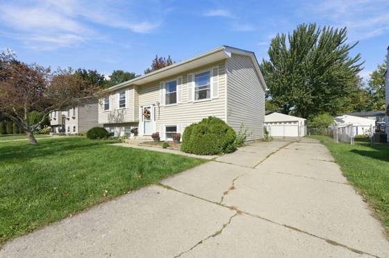44478 Albert Drive, Plymouth, MI 48170 photo 2