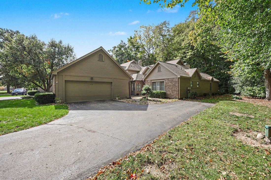 4635 Cottonwood Drive, Ann Arbor, MI 48108