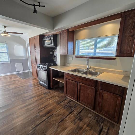951 Davis Street, Ypsilanti, MI 48198 photo 5