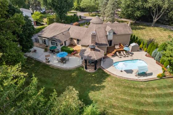 2955 Mohawk Circle, Rochester Hills, MI 48306 photo 3