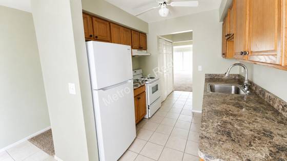 31548 Orchard Creek, Farmington Hills, MI 48334 photo 5