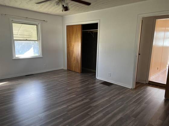 833 W Atherton Road, Flint, MI 48507 photo 5