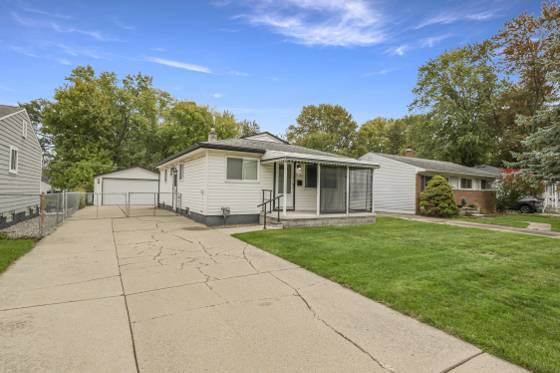 15110 Garden Street, Livonia, MI 48154 photo 3