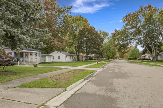15110 Garden Street, Livonia, MI 48154 photo 5