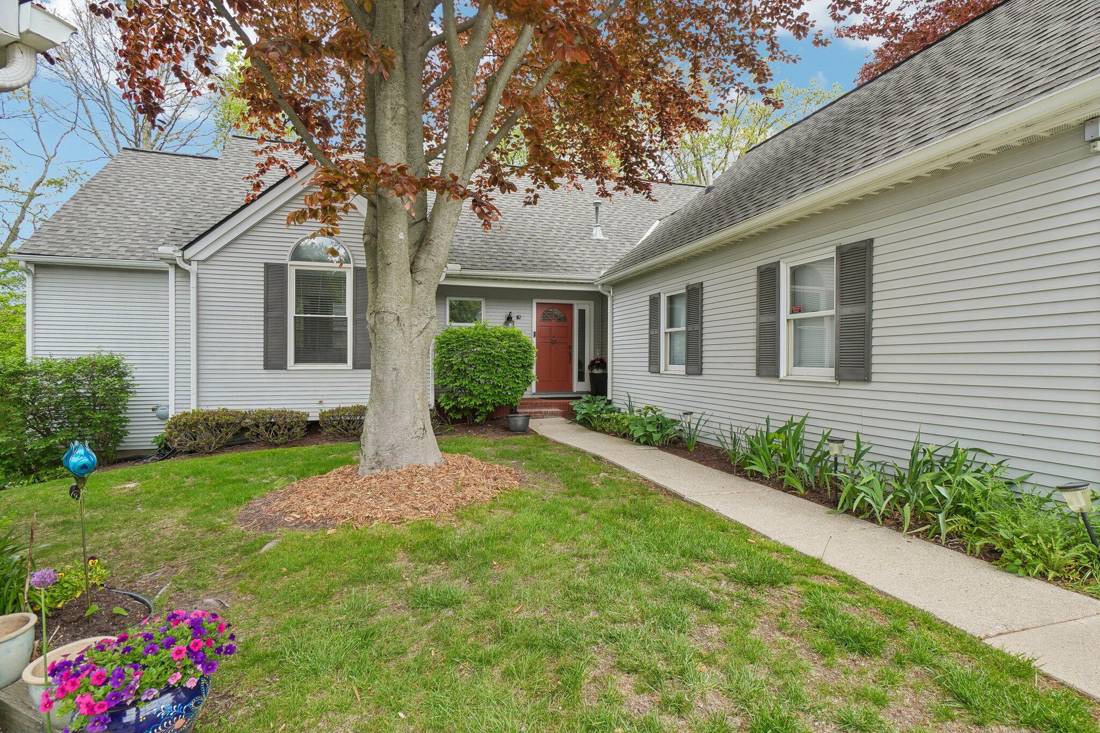 558 Heritage Drive, Ann Arbor, MI 48105