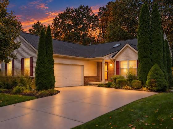 2730 Signature Circle, Pinckney, MI 48169 photo 2