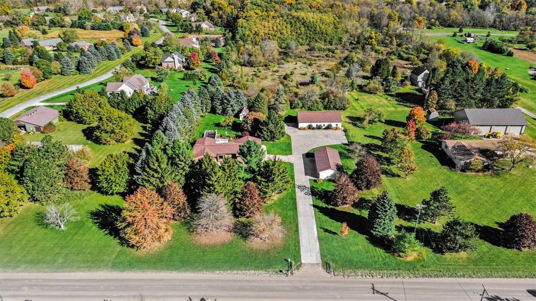 7373 Dell Road, Saline, MI 48176