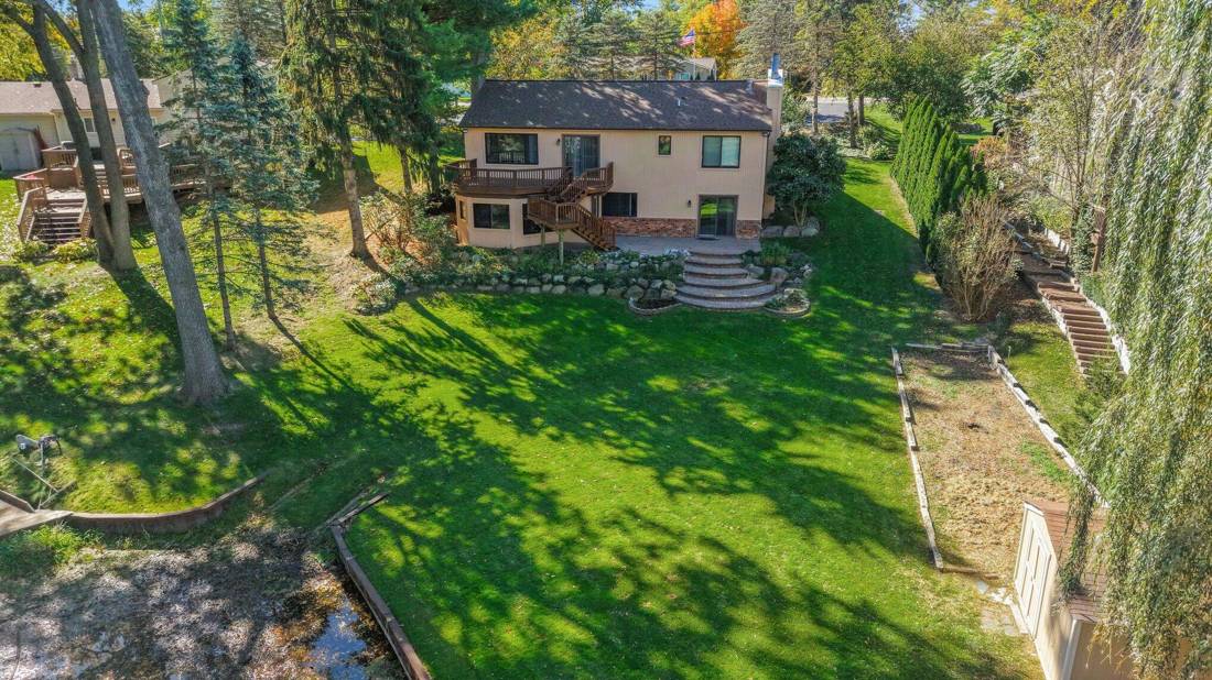 3330 Benstein Road, Commerce Twp, MI 48382