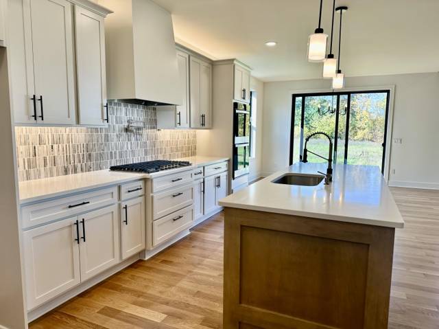 16410 Sleepy Hollow Drive, Fenton