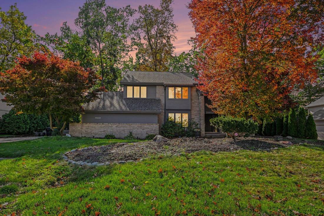 30449 Huntsman Drive W, Farmington Hills, MI 48331