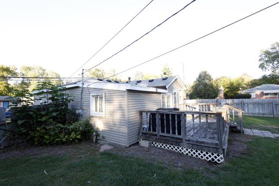 27705 Clarita Street, Livonia, MI 48152 photo 3