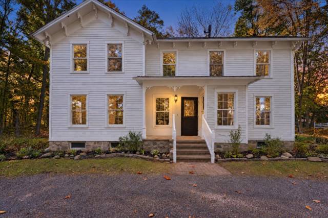 14734 Schleweis Road, Manchester