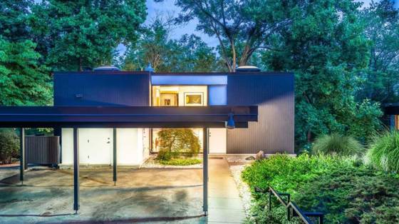 356 Hilldale Drive, Ann Arbor, MI 48105 photo 2