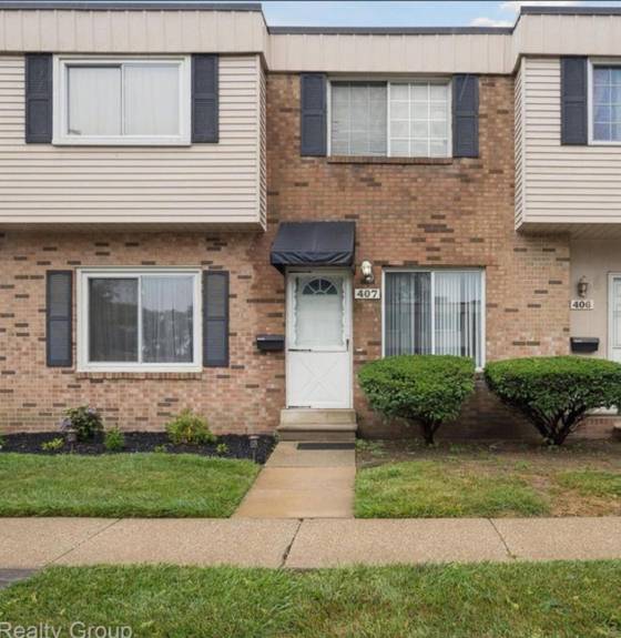 407 Estrada Drive, Belleville, MI 48111 photo 2