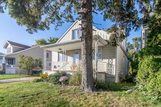 134 W Muir Avenue, Hazel Park, MI 48030 photo 2