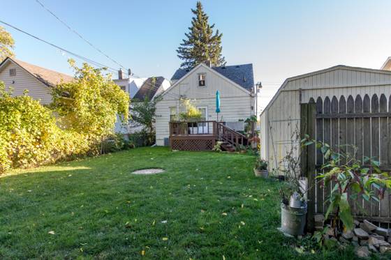 134 W Muir Avenue, Hazel Park, MI 48030 photo 5
