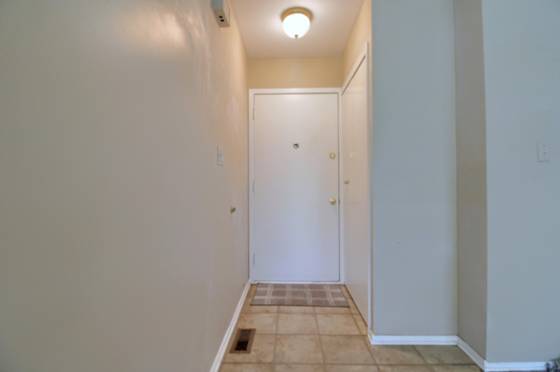 18152 Alvaro Avenue, Brownstown, MI 48193 photo 4