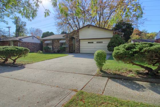 18152 Alvaro Avenue, Brownstown, MI 48193 photo 3