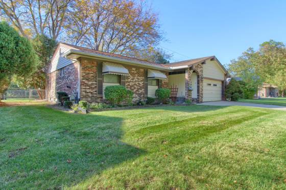 18152 Alvaro Avenue, Brownstown, MI 48193 photo 2