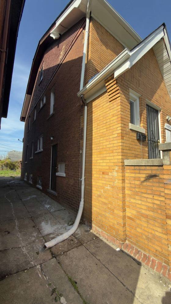 14893 Sussex Street, Detroit, MI 48227 photo 2